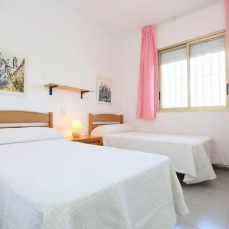 Vista Al Jardin 5 Personas En